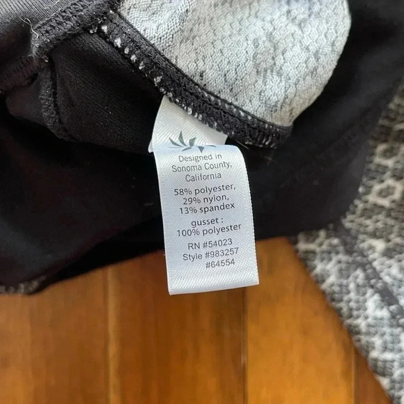 Athleta Capri leggings - Picture 8 of 9